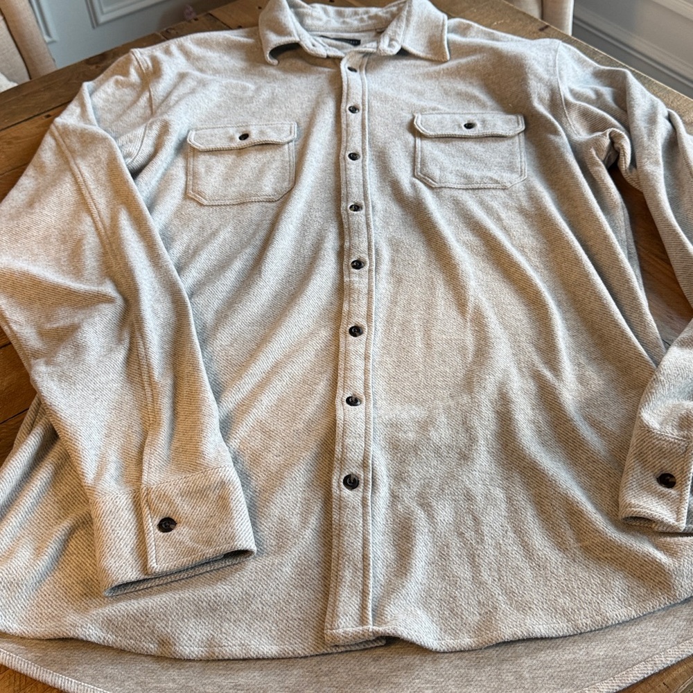 American Tall Relaxed flannel Button-Up cream color with grayish stripes XL/XT